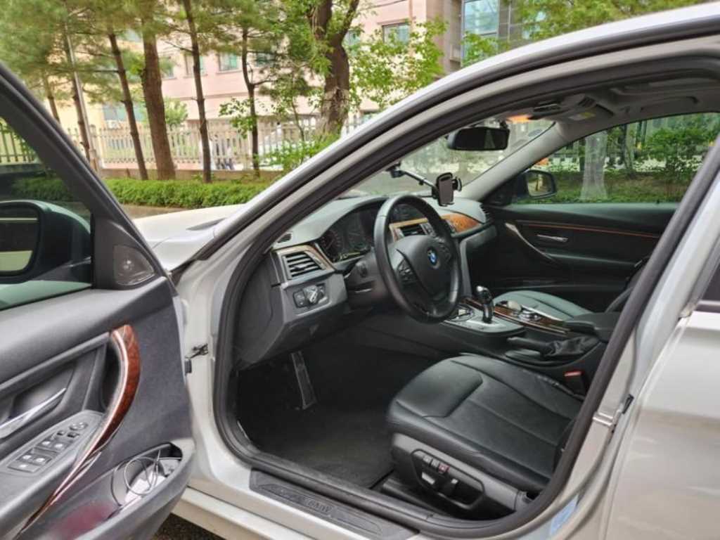 BMW 3 series - Vista 4