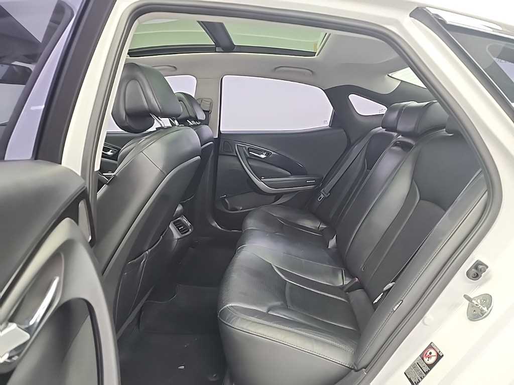 HYUNDAI Grandeur - Vista 12
