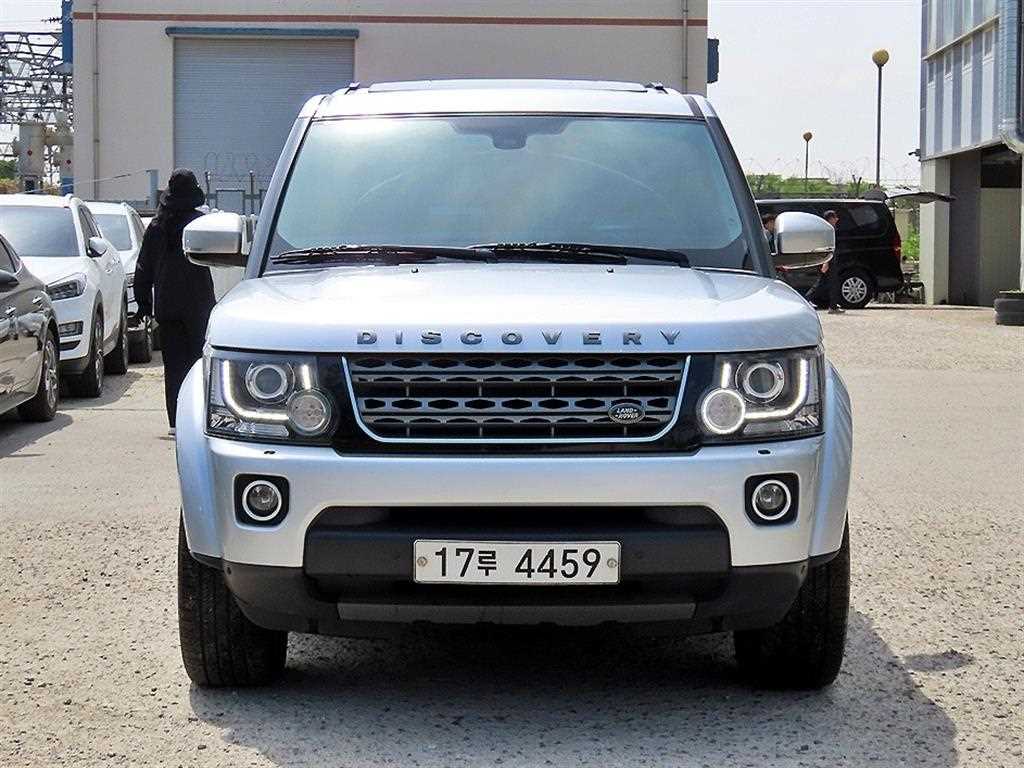 Land Rover Discovery 2015 Plateado - Importación desde Corea - HF Imports Iquique - Foto 1