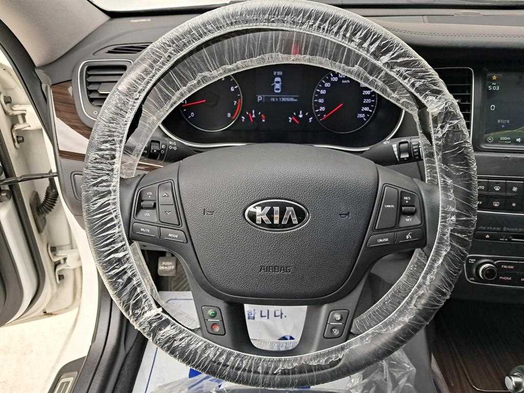 KIA K7 - Vista 7