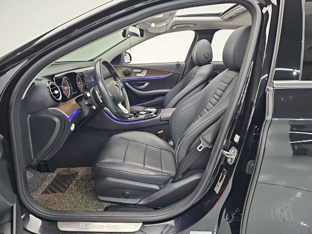 Mercedes Benz E class - Vista 11
