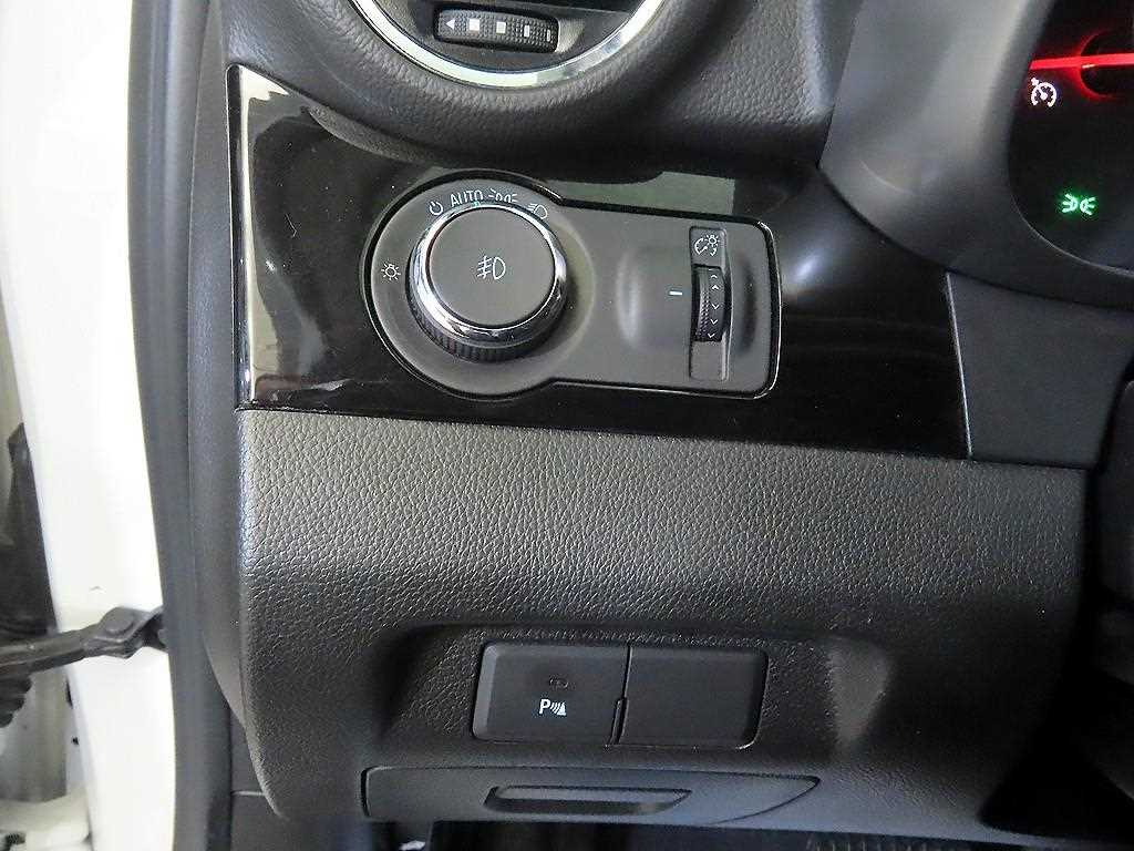 Chevrolet Orlando 2016 Blanco - Importación desde Corea - HF Imports Iquique - Foto 14