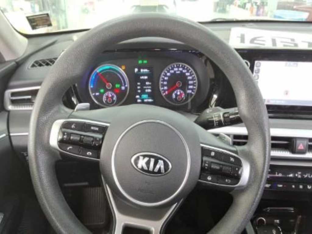 KIA K5 - Vista 3