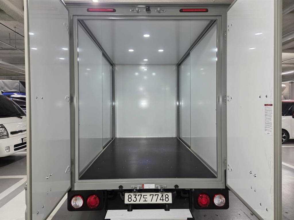 Small Truck Normal Box(High Deck) - Vista 9