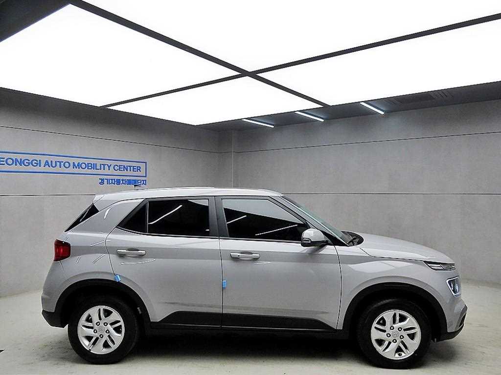 HYUNDAI Venue - Vista 2