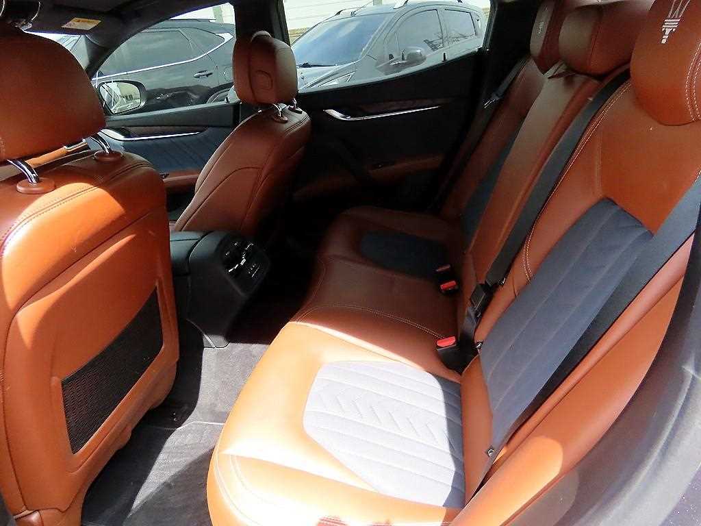 Maserati Ghibli - Vista 6