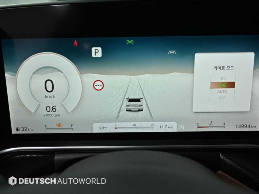 Genesis G90 - Vista 8