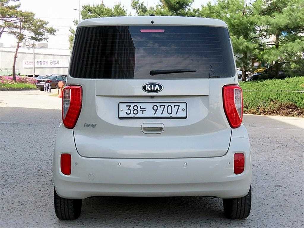 KIA Ray - Vista 4
