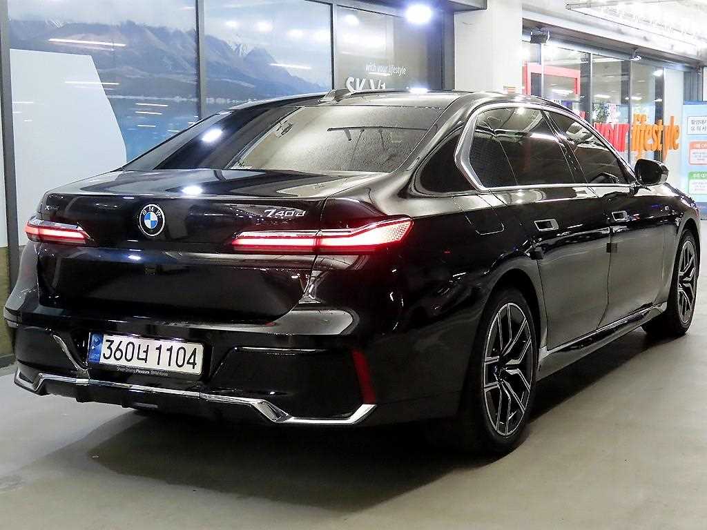 BMW 7 Series - Vista 4