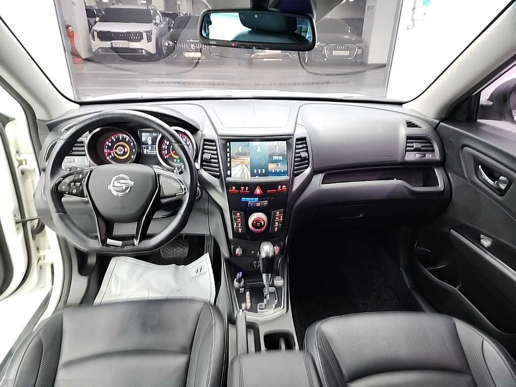 Ssangyong Tivoli - Vista 7
