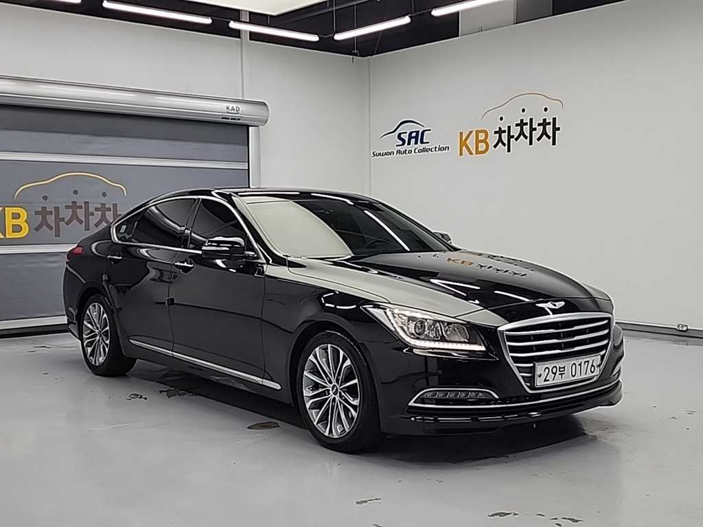 HYUNDAI Genesis - Vista 4