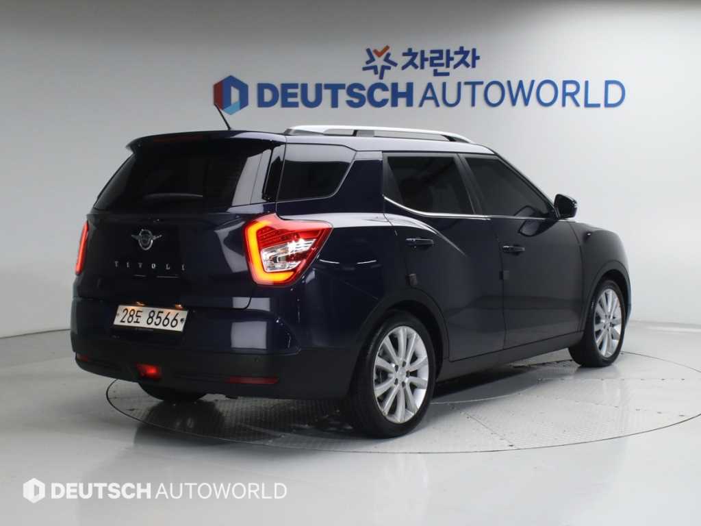Ssangyong Tivoli - Vista 2