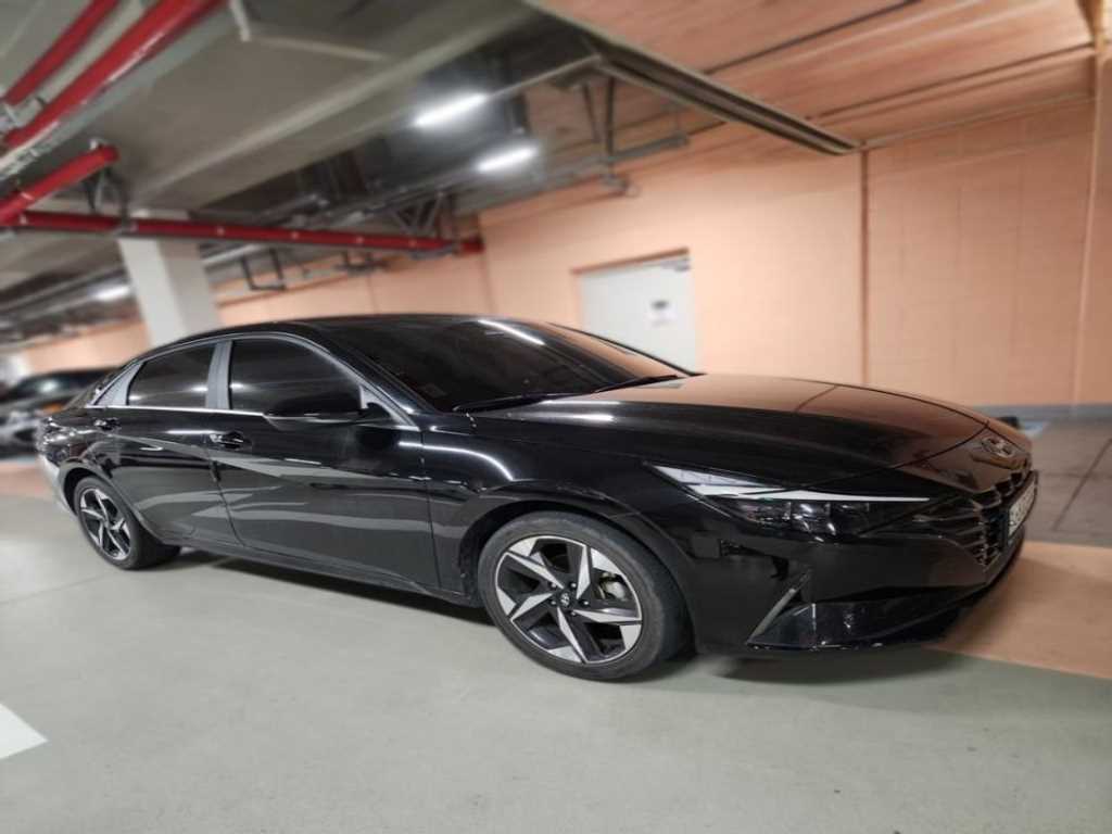 HYUNDAI Avante - Vista 6