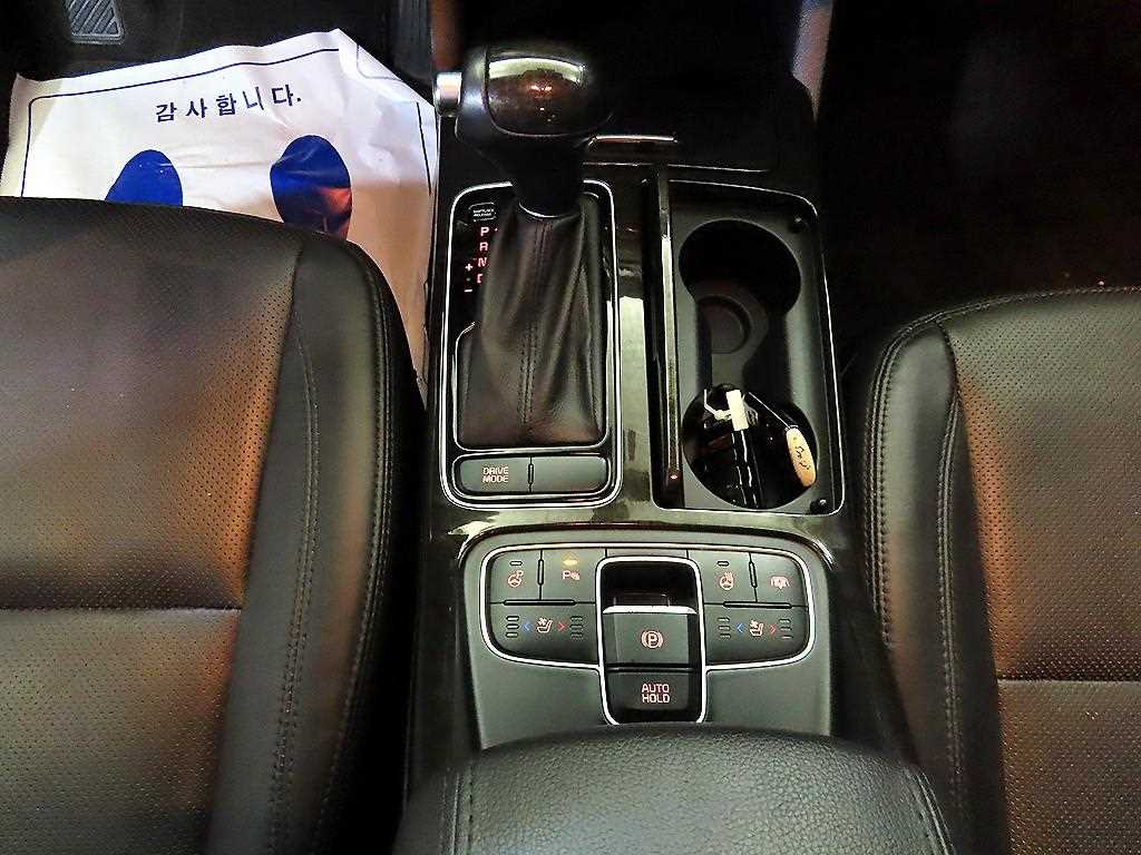 KIA K7 - Vista 12