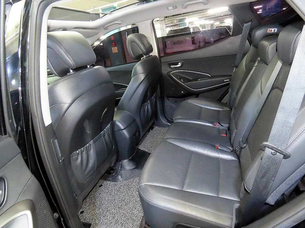 HYUNDAI Santa Fe - Vista 7