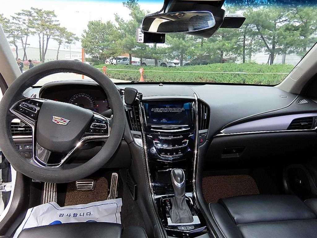 Cadillac ATS - Vista 7