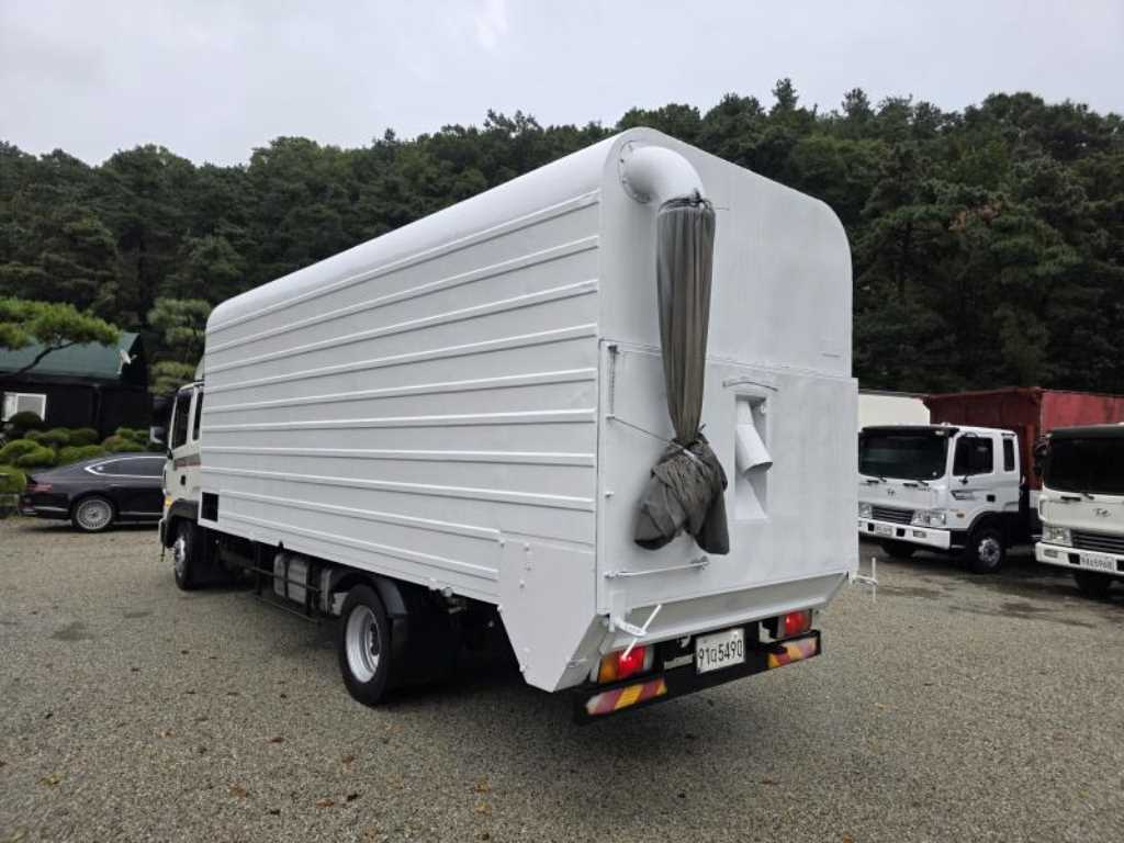 medium and large cargo Special - Vista 6