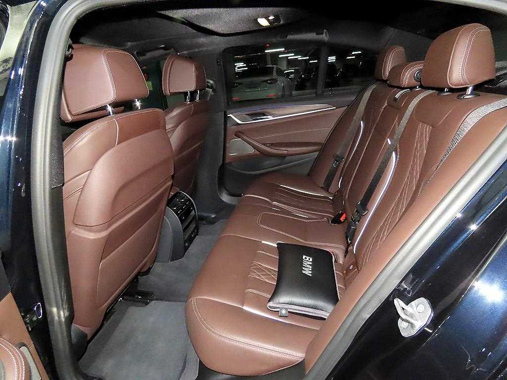 BMW 5 Series - Vista 7