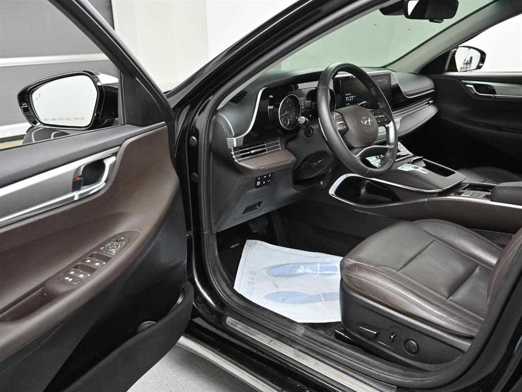 HYUNDAI Grandeur - Vista 11