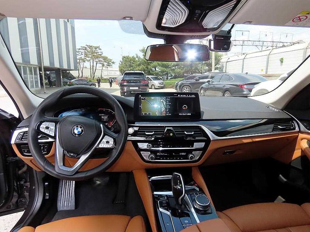 BMW 5 Series - Vista 7