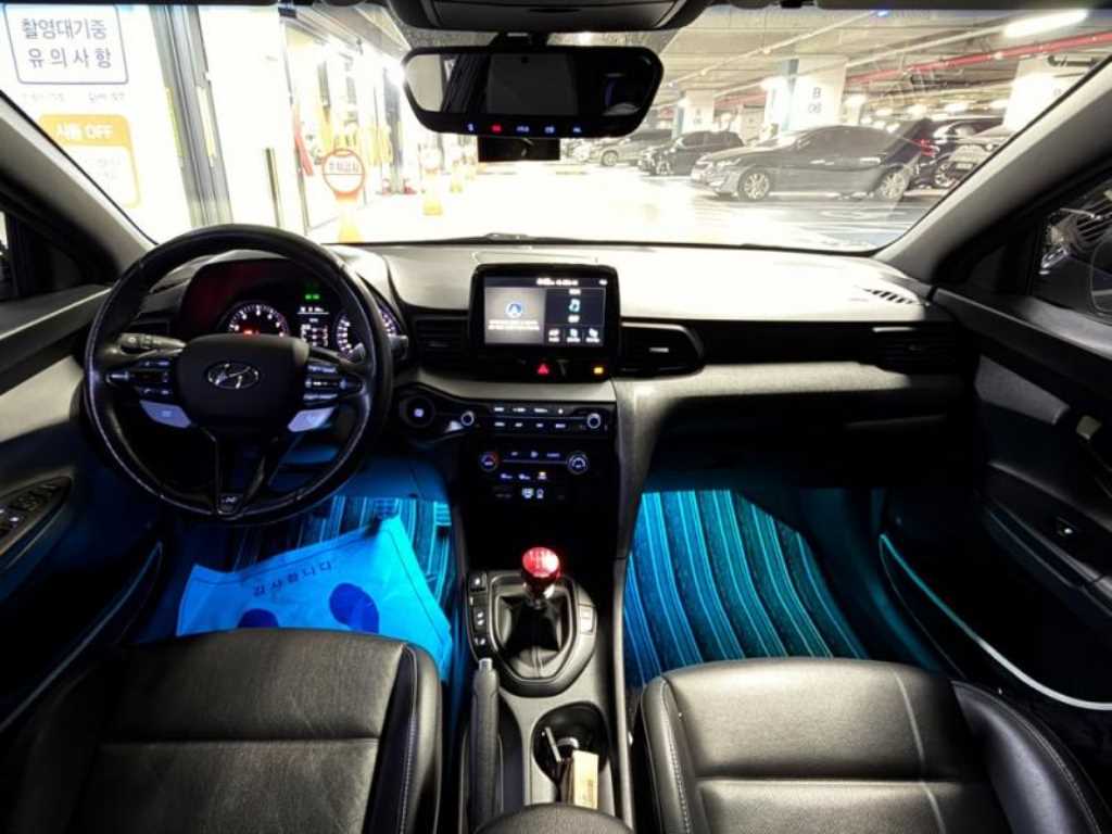 HYUNDAI Veloster - Vista 6