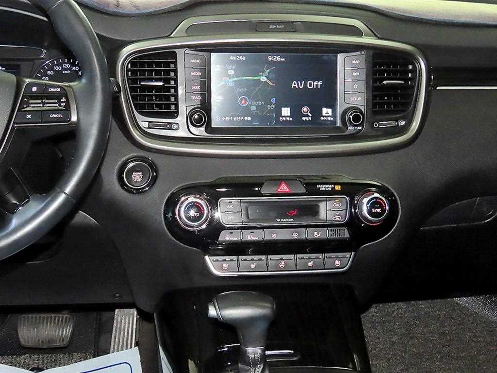 KIA Sorento - Vista 11
