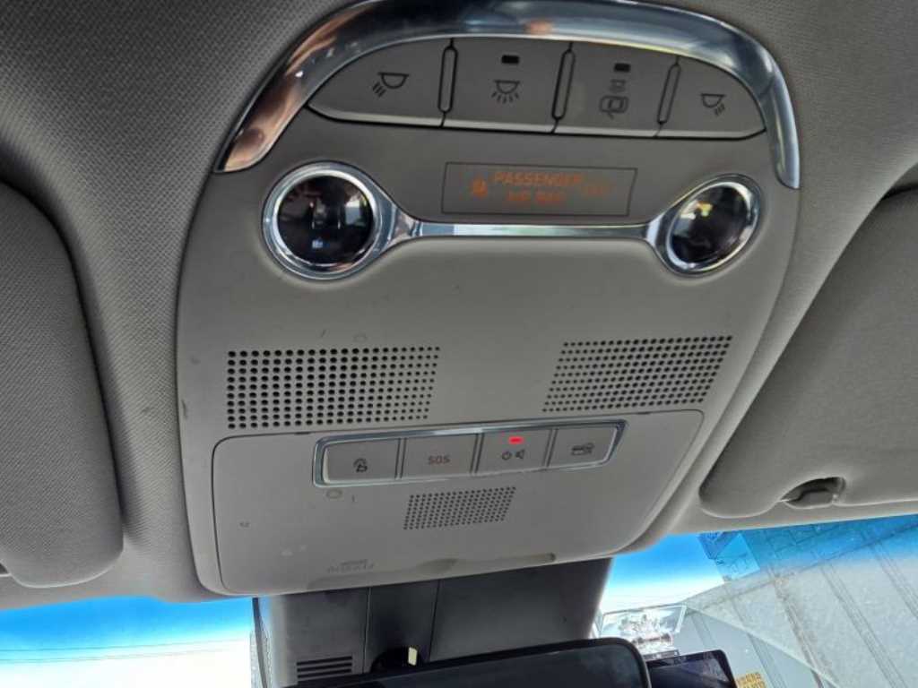 HYUNDAI Grandeur - Vista 9