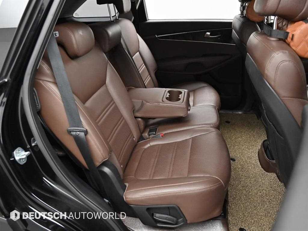 KIA Sorento - Vista 12