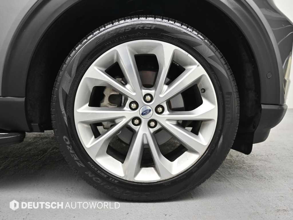 Ford Explorer - Vista 5