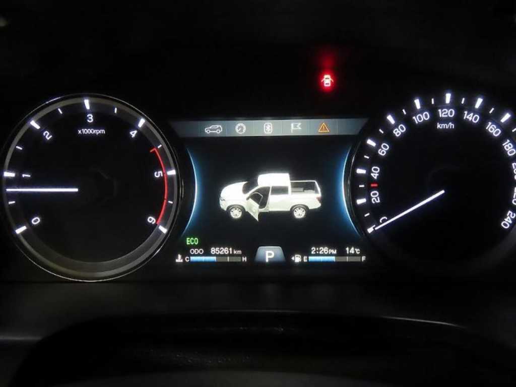 Ssangyong Rexton - Vista 9