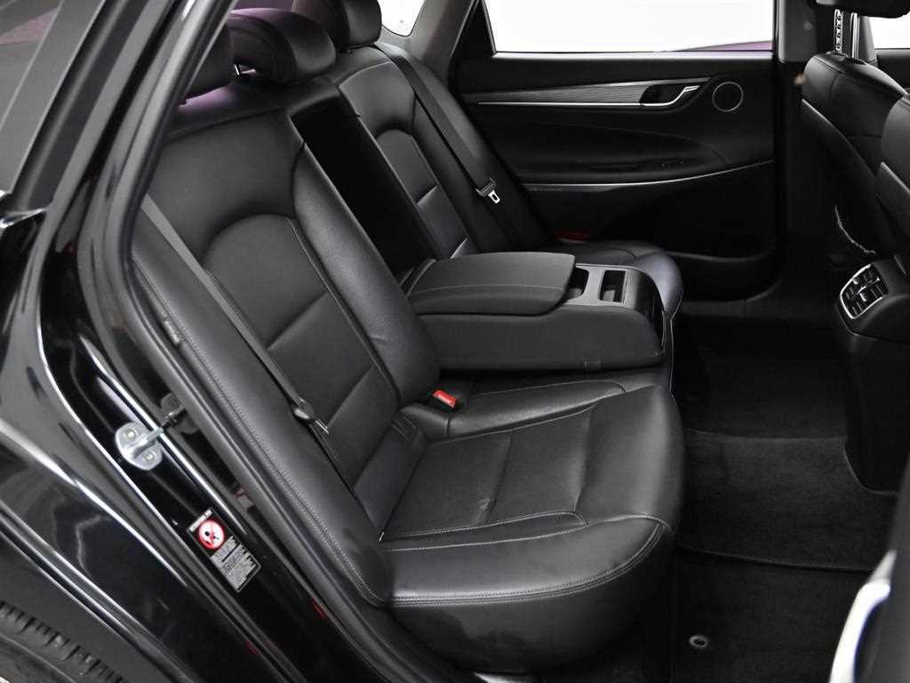 HYUNDAI Grandeur - Vista 11