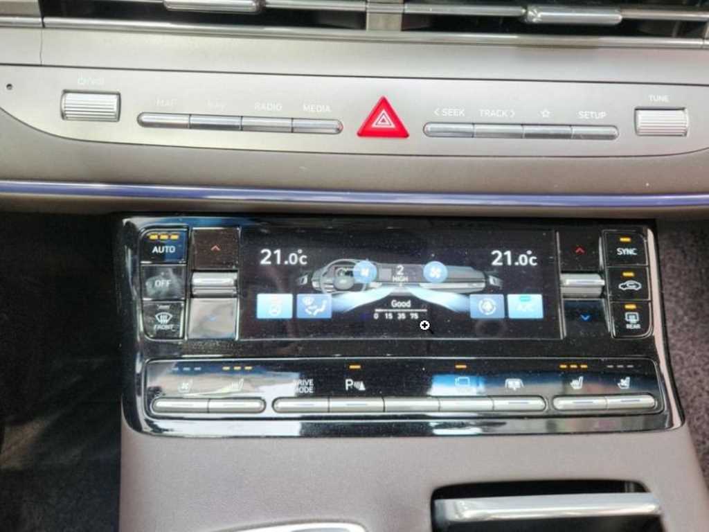 HYUNDAI Grandeur - Vista 6