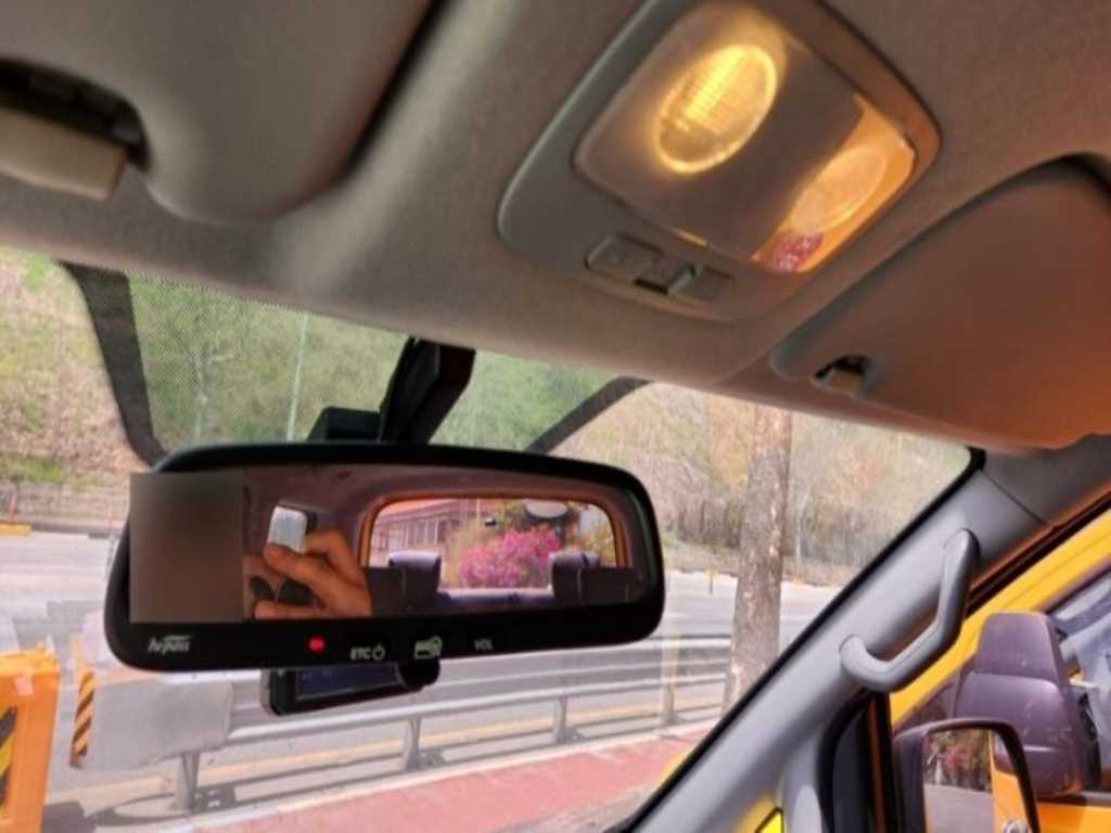 HYUNDAI Starex 2019 Amarillo - Importación desde Corea - HF Imports Iquique - Foto 16