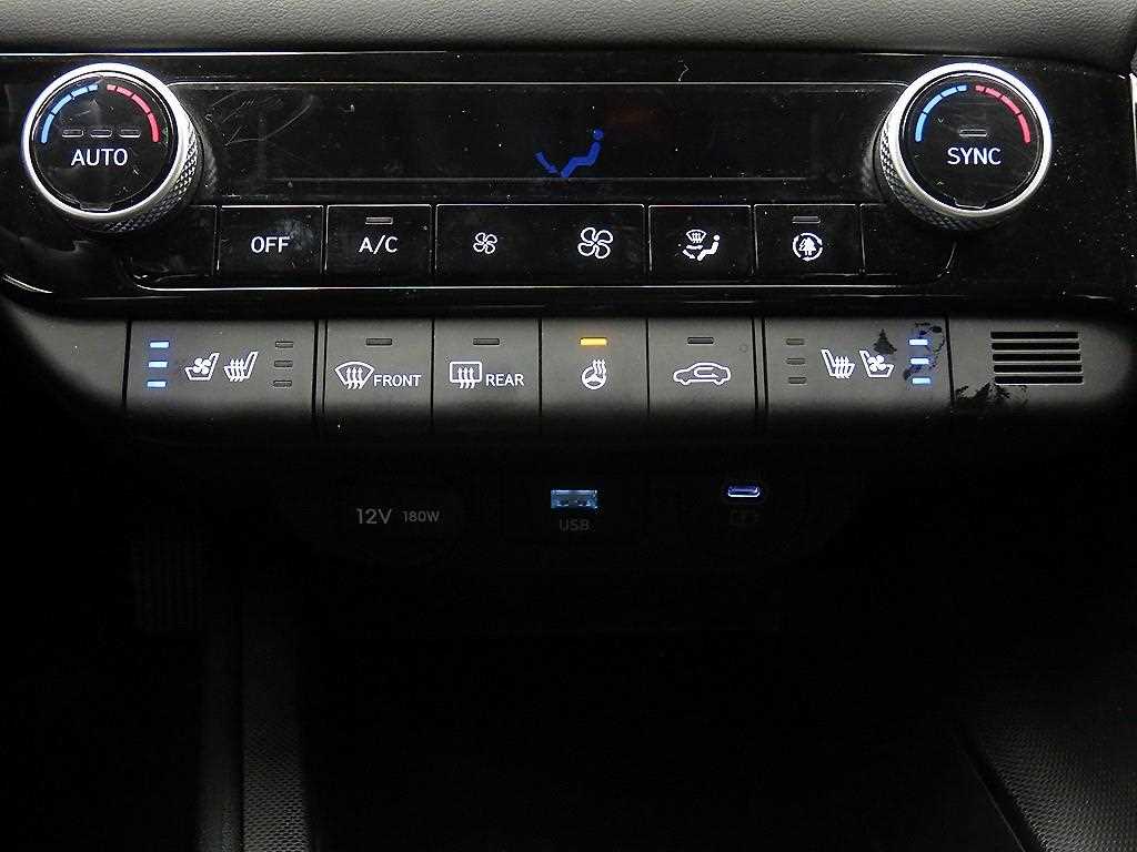 HYUNDAI Avante - Vista 11