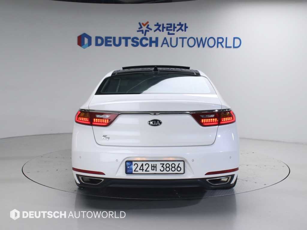 KIA K7 - Vista 4