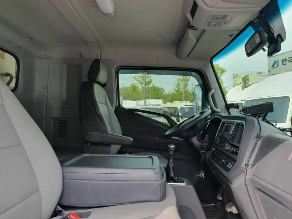 medium and large cargo truck 2023 Blanco - Importación desde Corea - HF Imports Iquique - Foto 15