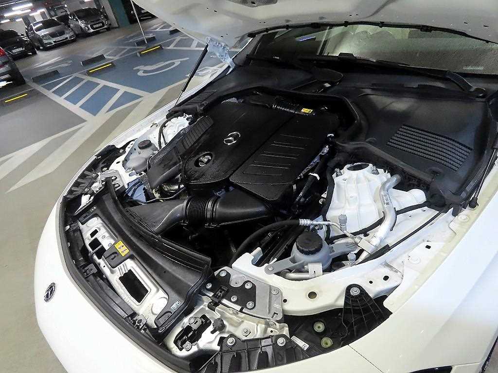 Mercedes Benz CLE Class 2024 Blanco - Importación desde Corea - HF Imports Iquique - Foto 19