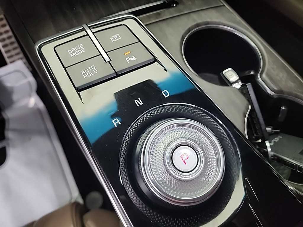 KIA K8 - Vista 8
