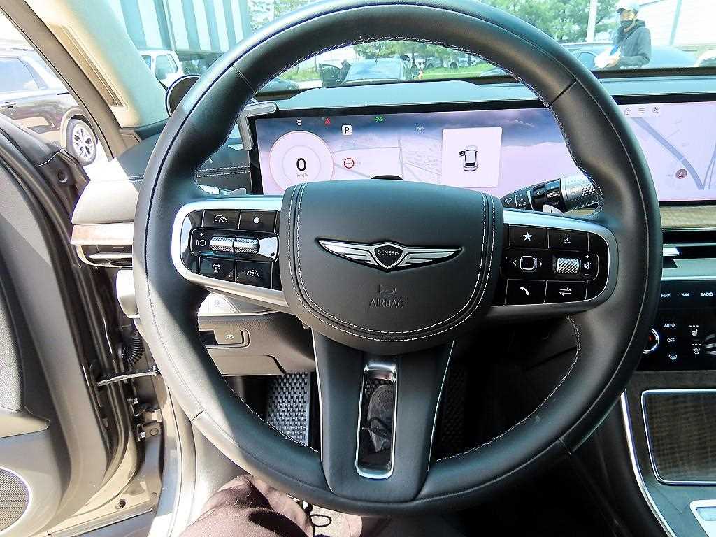 Genesis GV80 - Vista 8