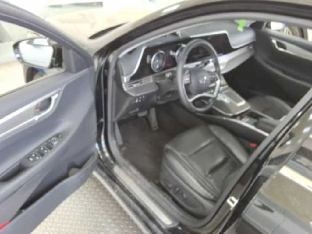 HYUNDAI Grandeur - Vista 8
