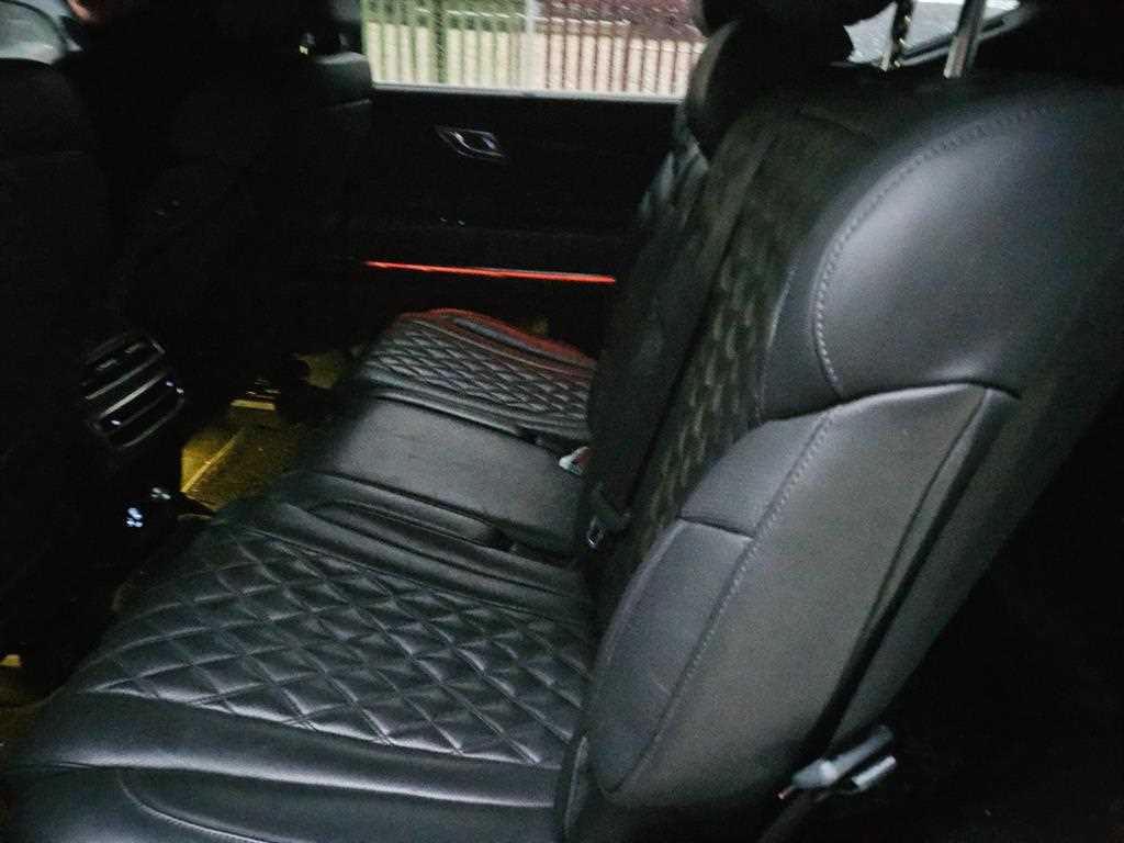 Genesis GV80 - Vista 7