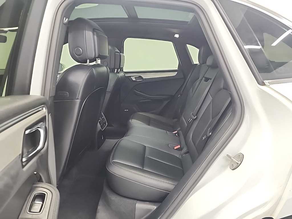 Porsche Macan - Vista 10