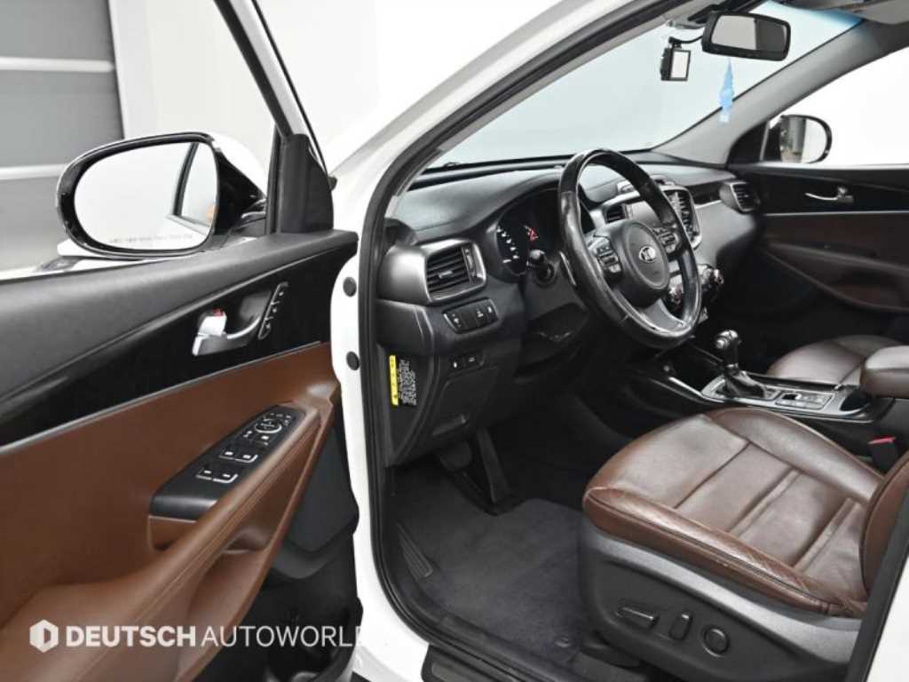 KIA Sorento - Vista 11