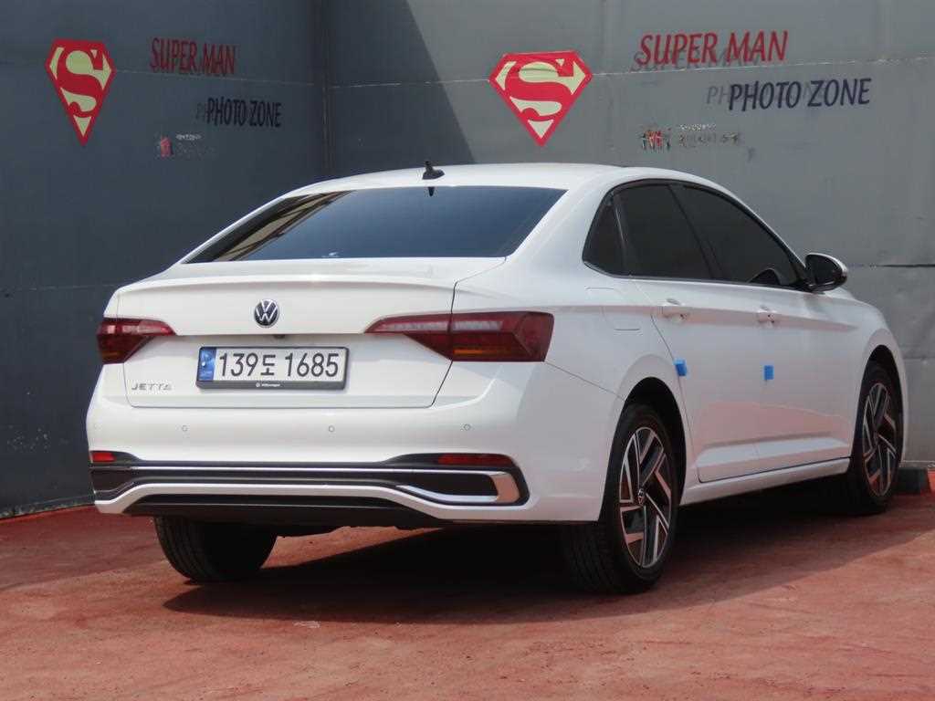 Volkswagen Jetta - Vista 3