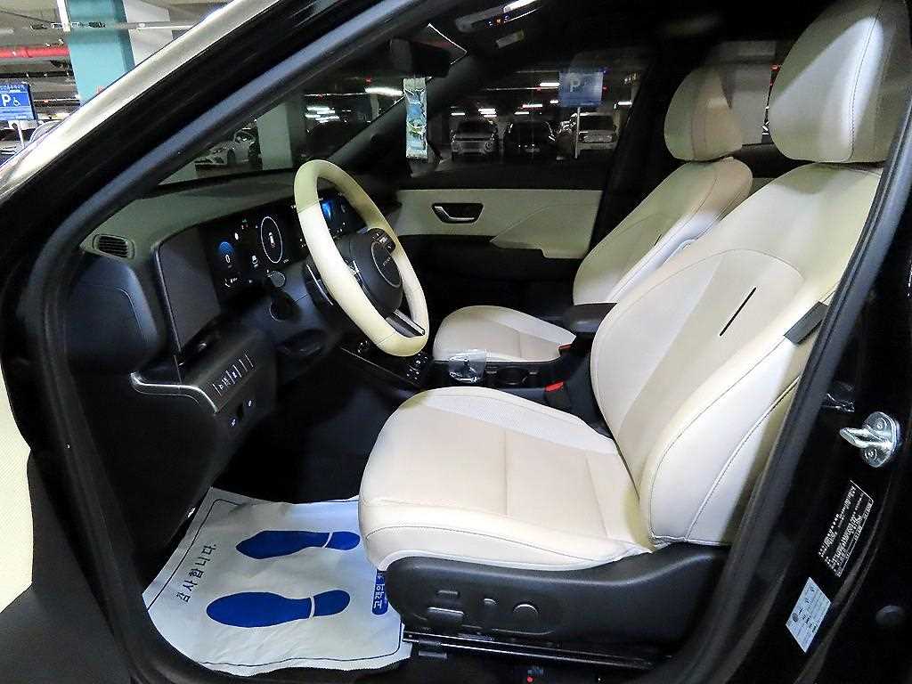HYUNDAI Kona - Vista 6