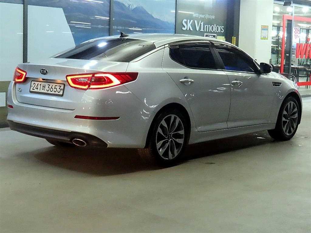 KIA K5 - Vista 4
