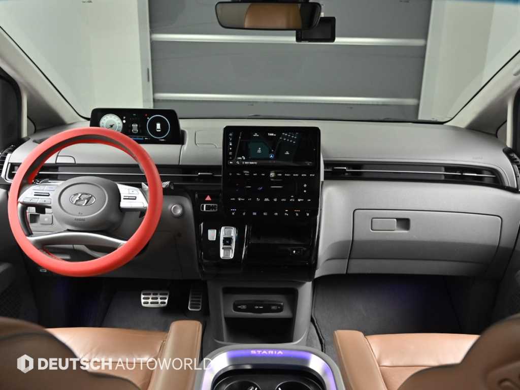 HYUNDAI Staria - Vista 7