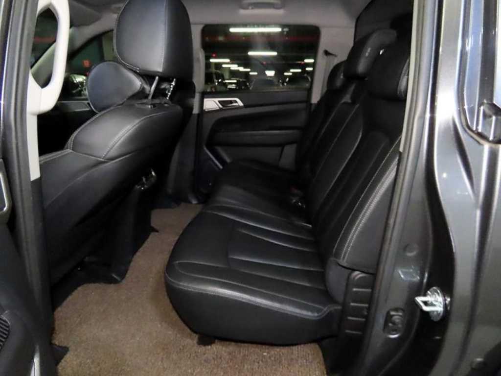Ssangyong Rexton - Vista 7