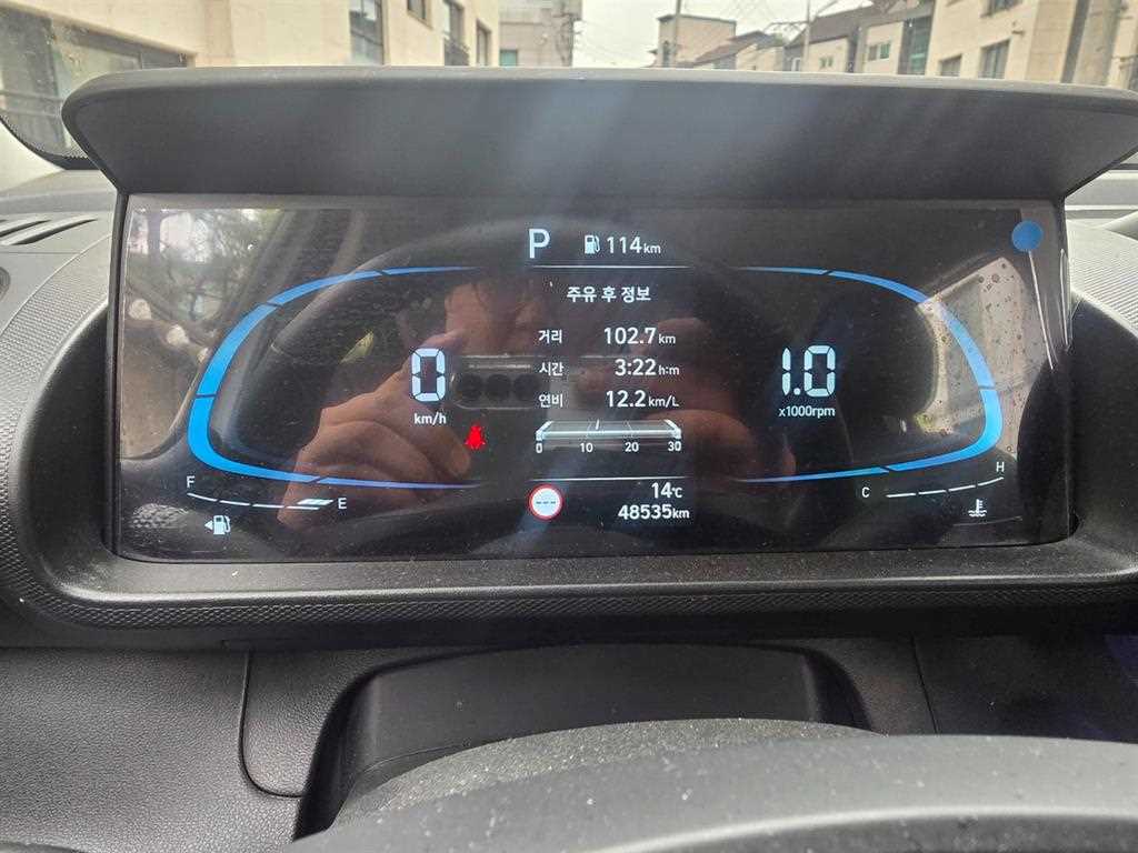 HYUNDAI Casper - Vista 11