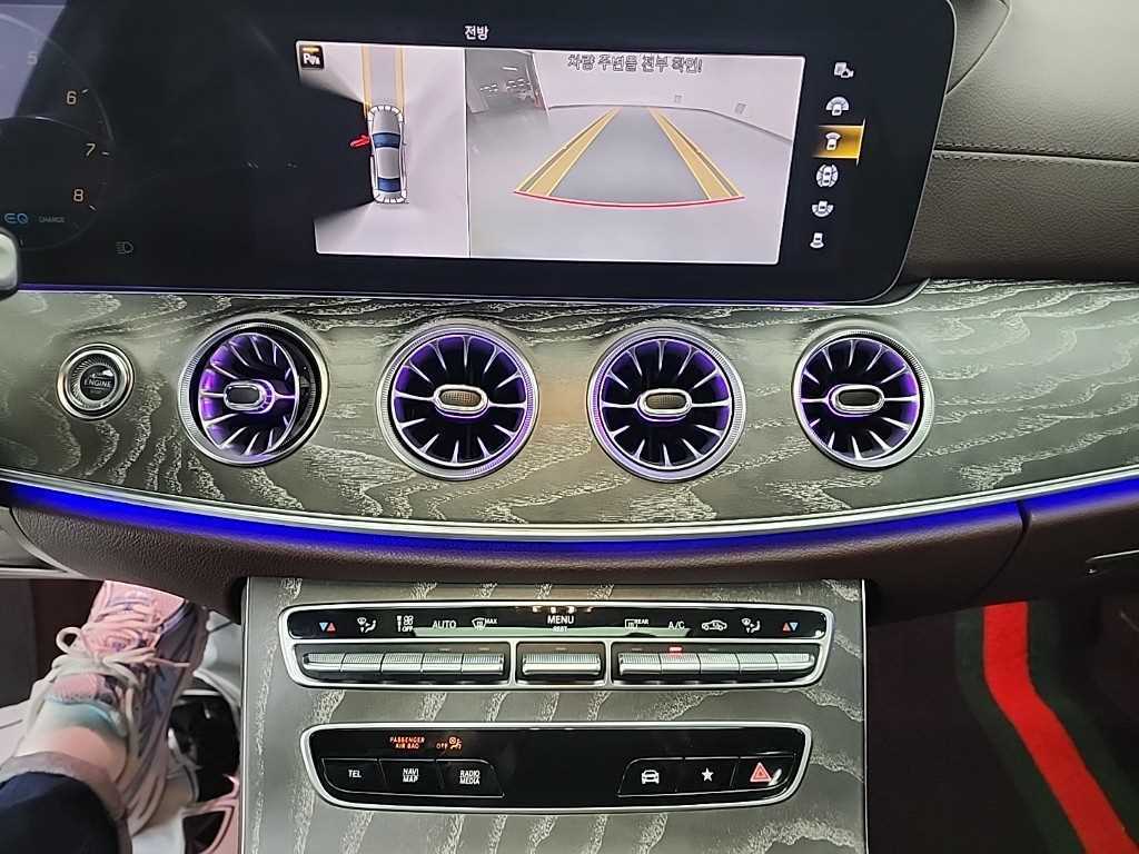 Mercedes Benz CLS Class - Vista 10